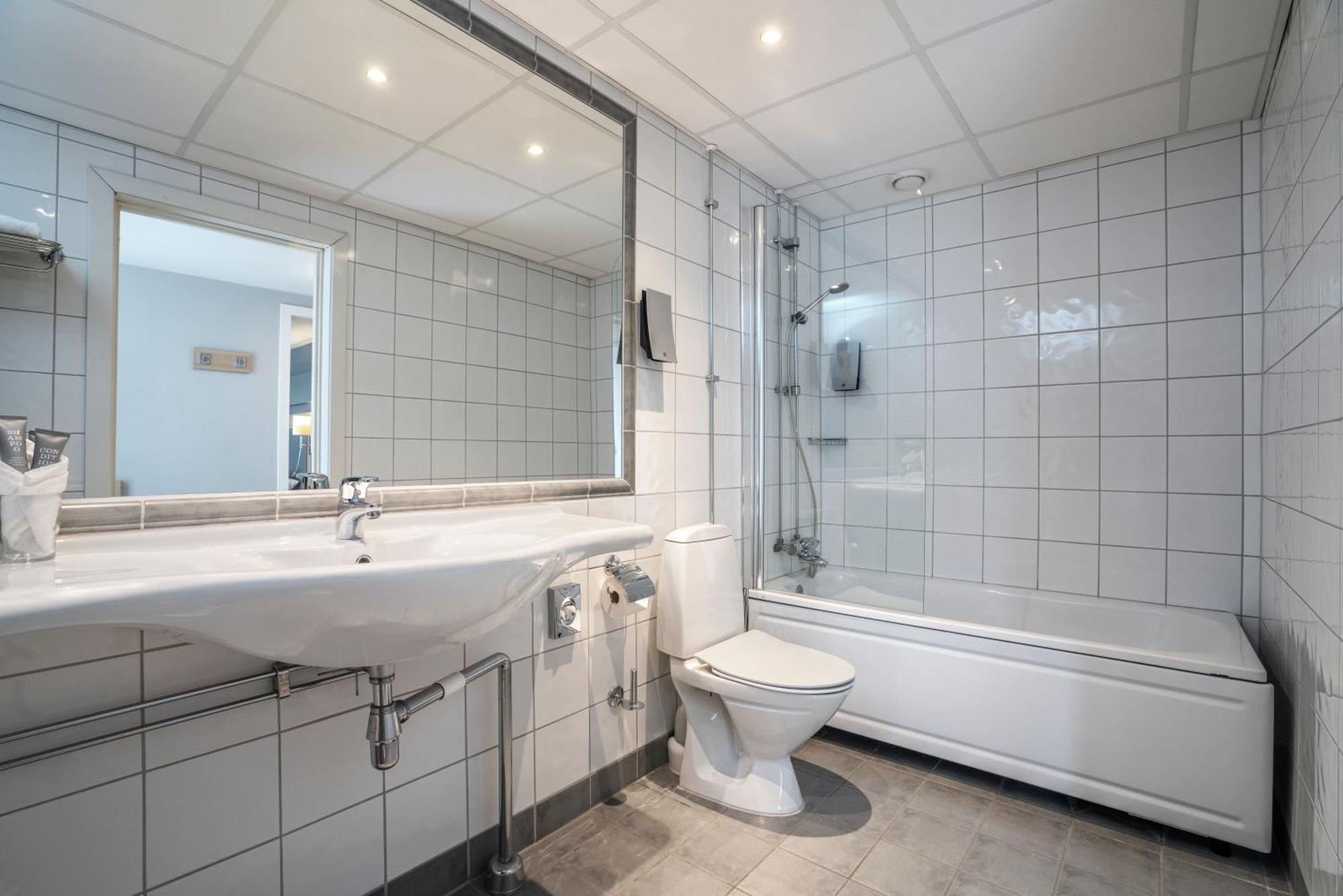 Thon Hotel Ліллестрем Екстер'єр фото